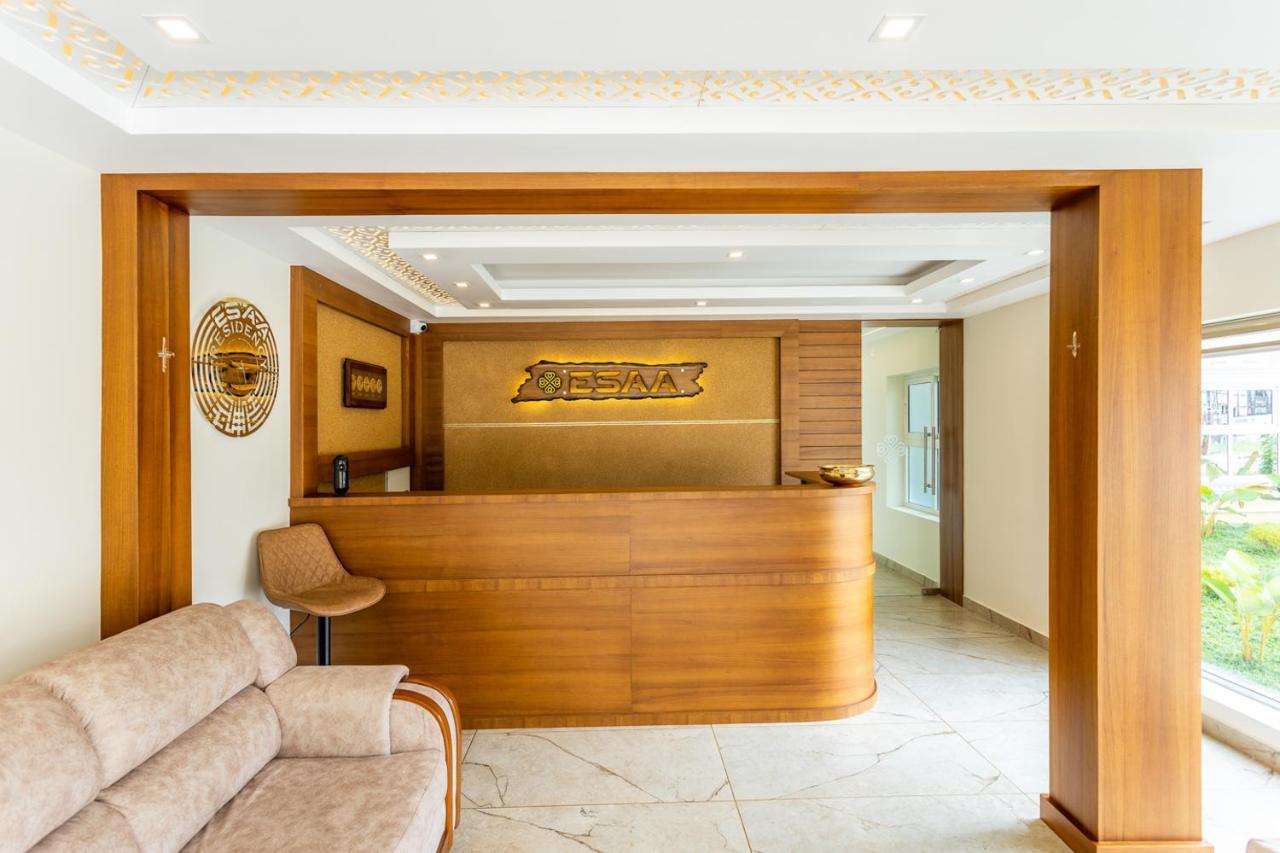 Esaa Airport Hotel Kochi Exterior photo